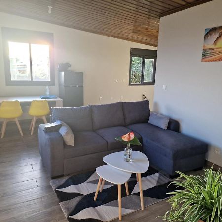 Charment Appartement Avec Vue Sur Mer Petite-Ile Exterior photo