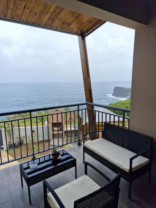 Charment Appartement Avec Vue Sur Mer Petite-Ile Exterior photo