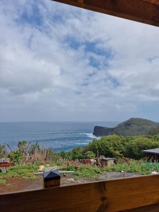 Charment Appartement Avec Vue Sur Mer Petite-Ile Exterior photo
